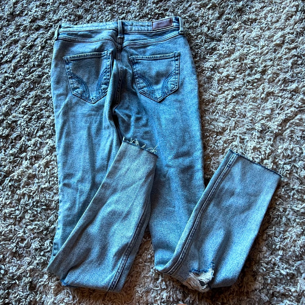 Hollister jeans size 1R!💙